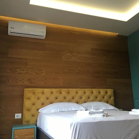 Airen Hotel Velipojë Buitenkant foto