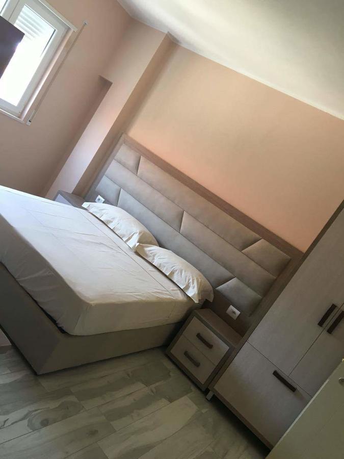 Airen Hotel Velipojë Buitenkant foto