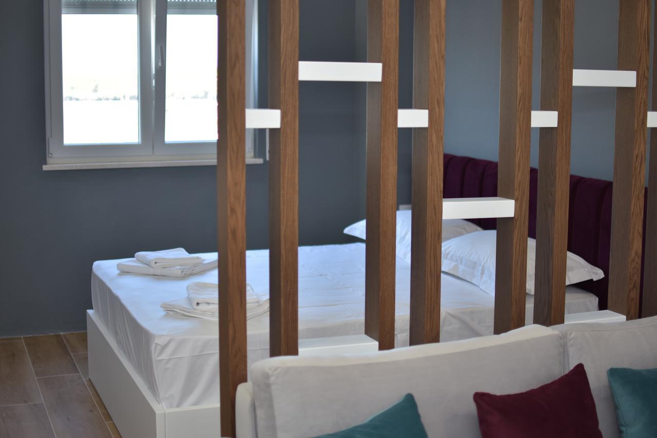 Airen Hotel Velipojë Buitenkant foto