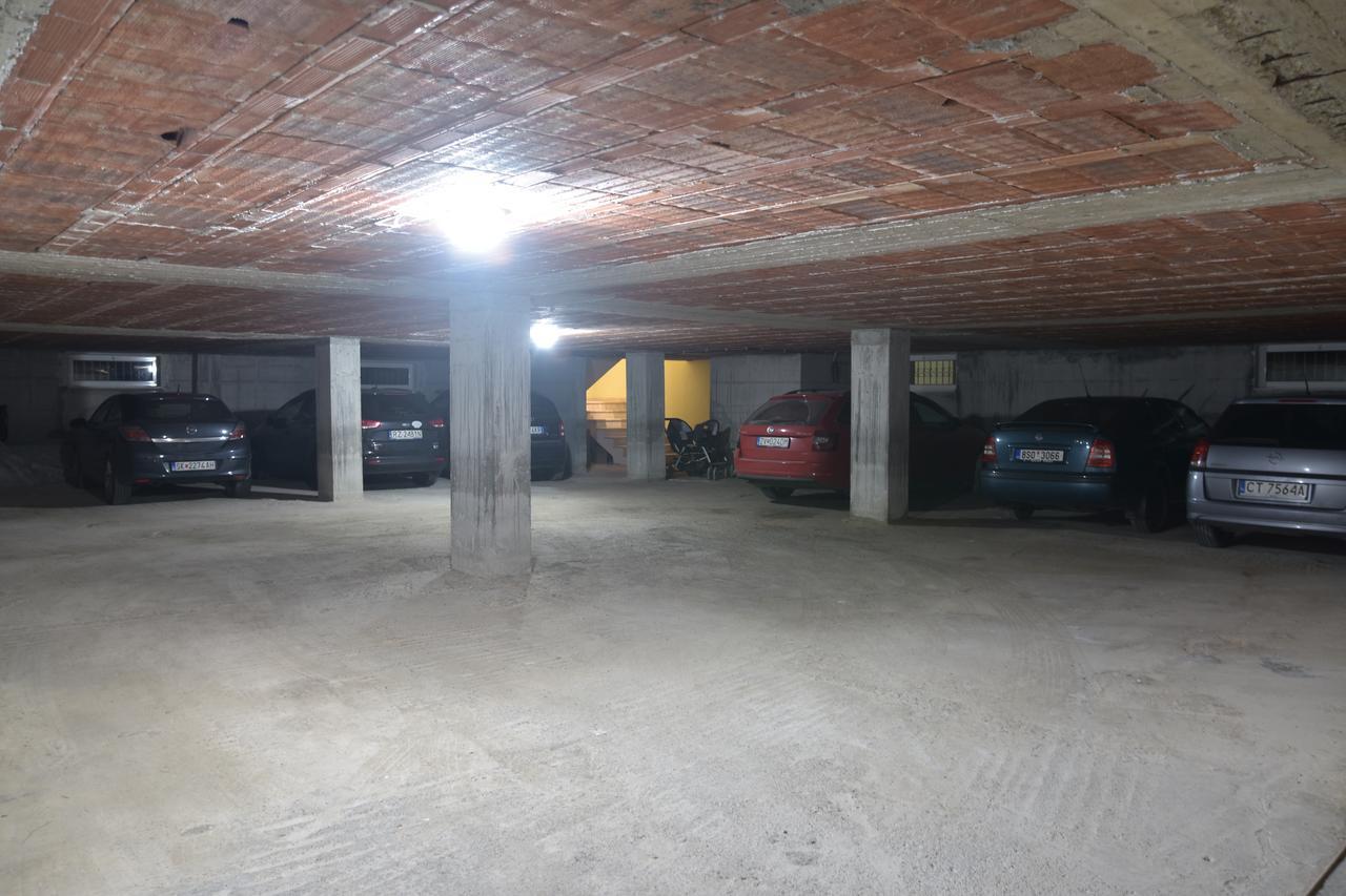 Airen Hotel Velipojë Buitenkant foto