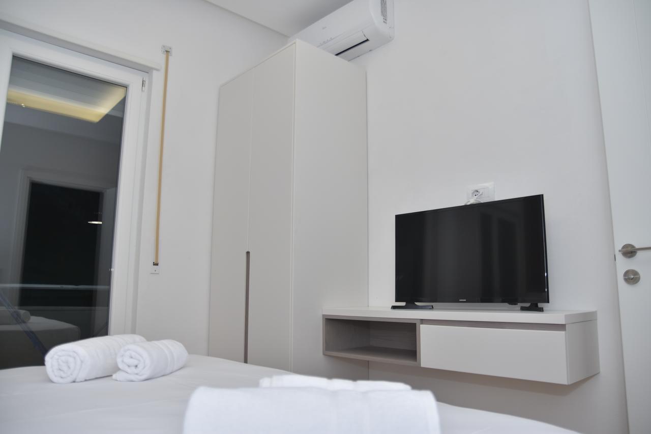 Airen Hotel Velipojë Buitenkant foto