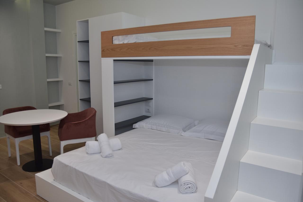 Airen Hotel Velipojë Buitenkant foto