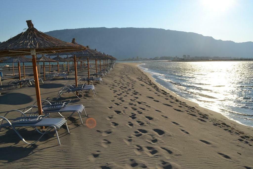 Airen Hotel Velipojë Buitenkant foto
